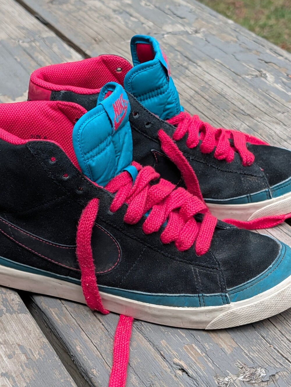 Vintage 2009 Nike Blazer Mid Black Pink Blue Suede Y2K Skate Scene Core Womens 9